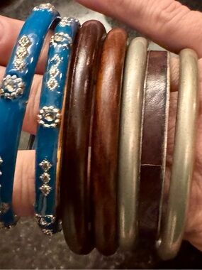 Bracelets & Bangles